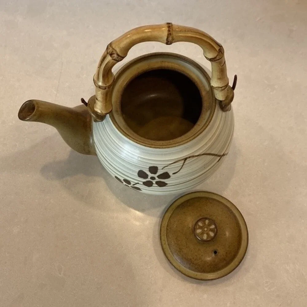 Traditional Ceremonial 9 Pc Tea Set by Yeoju Icheon.